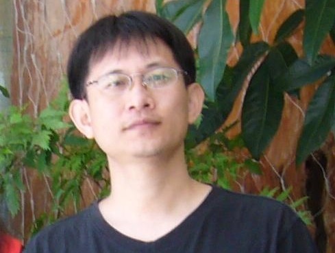 謝滄岩副教授兼系主任