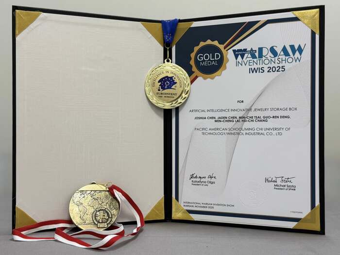 Congrats! Prof. Wen-Cheng Lai from the Department of Electronic Engineering, supervised Mr. M-C Tsai, Mr. G-R Deng, winning the gold medal in the 