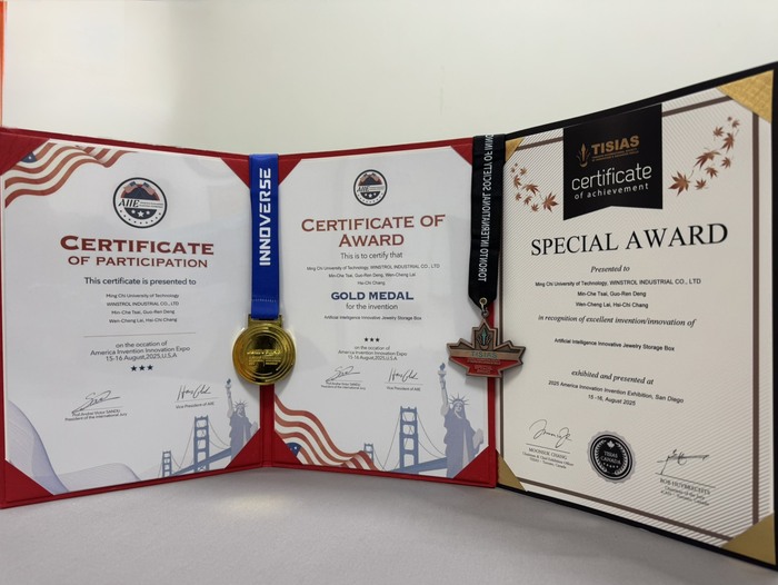Congrats! Prof. Wen-Cheng Lai from the Department of Electronic Engineering, supervised Mr. M-C Tsai, Mr. G-R Deng, winning the gold medal in the " 2025 American Invention Exposition "!Image