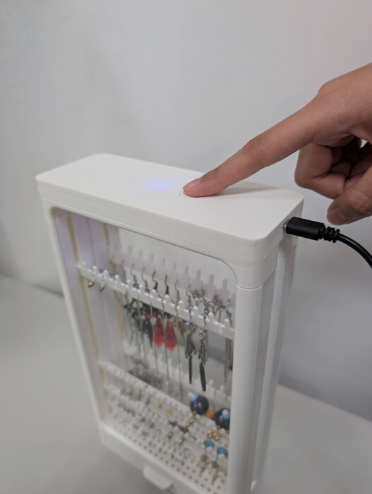 Congrats! Prof. Wen-Cheng Lai from the Department of Electronic Engineering, supervised Mr. M-C Tsai, Mr. G-R Deng, winning the gold medal in the " 2025 American Invention Exposition "!Image