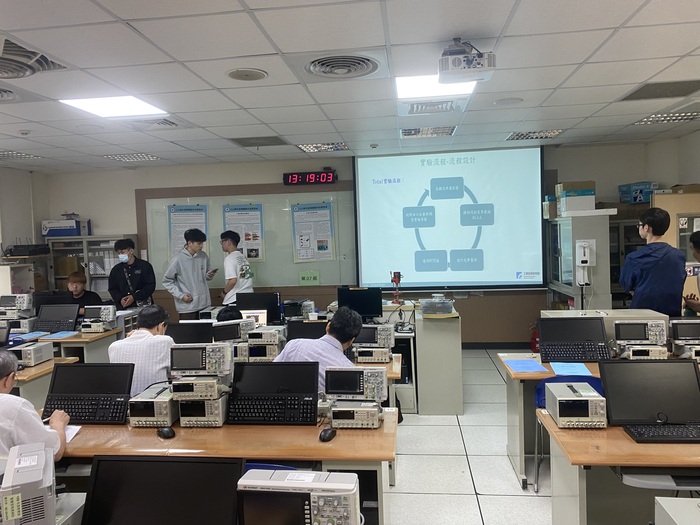 112學年度專題製作比賽圖片