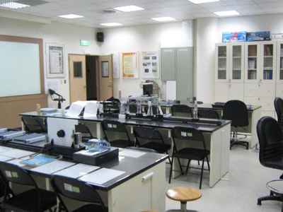 Optoelectronics LaboratoryImage(Open new window)
